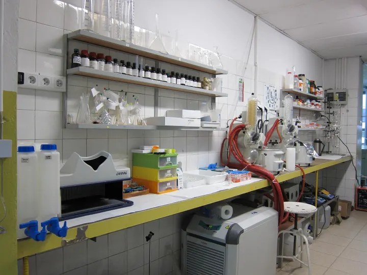 Photo of lab 203B